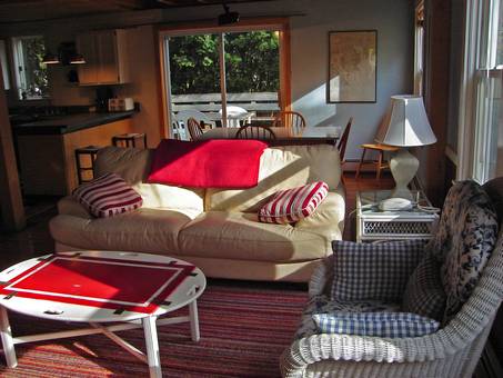 Living / dining / kitchen